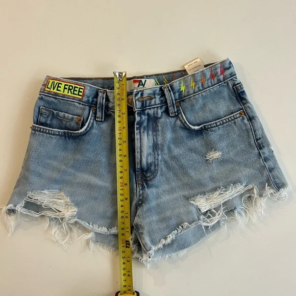 Aviator Nation Distressed Denim Shorts 25 - Picture 4 of 7